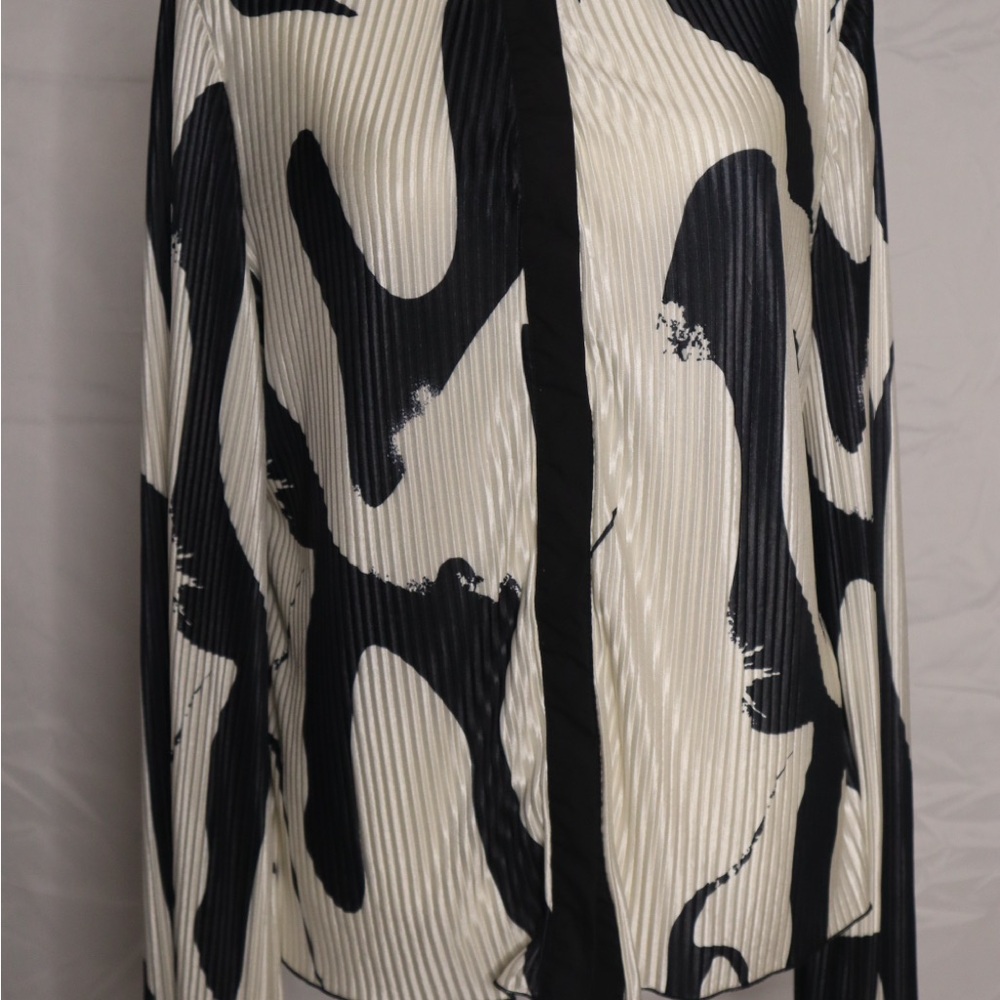 Black and White Abstract Print Skirt
